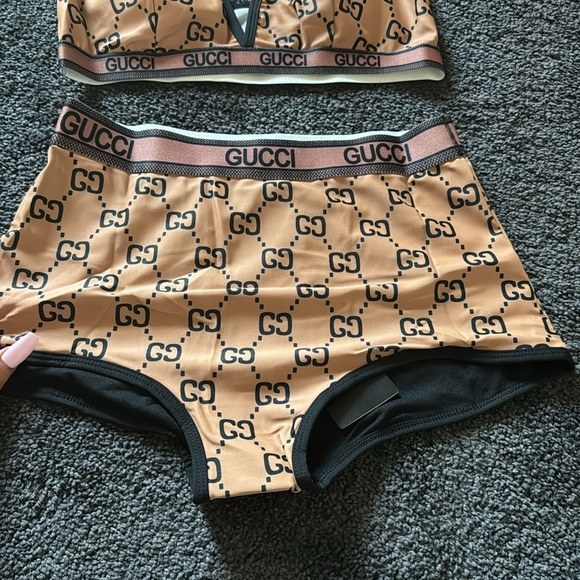Luxury Designer Boutique Swim Set gucci - Picture 2 of 6
